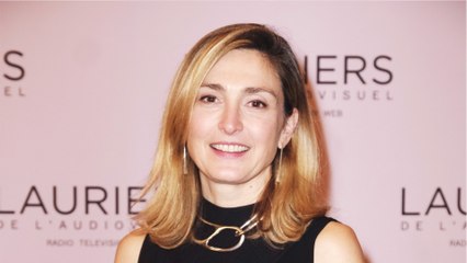 GALA VIDEO - Julie Gayet mariée à François Hollande à 50 ans : “Un énorme pas en avant !”