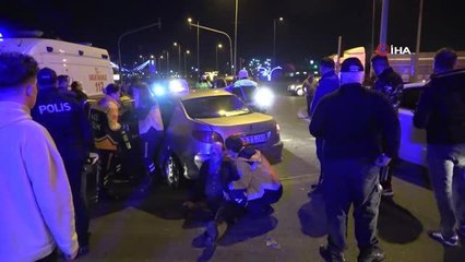 Kırmızı ışıkta geçen otomobil kazaya neden oldu: 4 yaralı