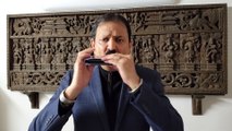 Puchho Naa Kaise Maine Rain-Film Meri Surat Teri Ankhen 1963-Vintage Classic Song on Harmonica Live Performance by Mukund Kamdar