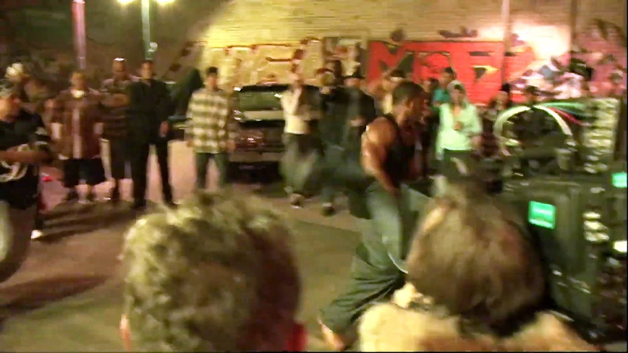 BLOOD AND BONE (2009) Behind-the-Scenes Breaking The Mold