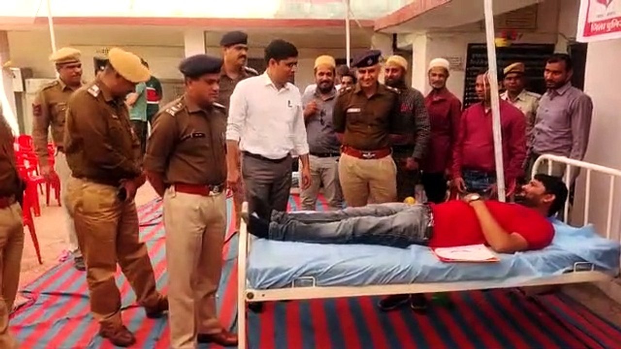 स्वैच्छिक रक्तदान शिविर में 92 ने किया रक्तदान