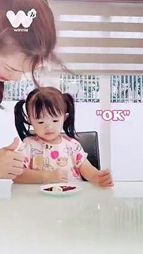 Đông Nhi thử lòng con gái: Winnie cầm lòng không đặng trước socola