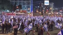 Manifestantes en Tel Aviv piden ayuda a EEUU para 