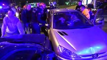 Kırmızı ışıkta geçen otomobil kazaya neden oldu: 4 yaralı