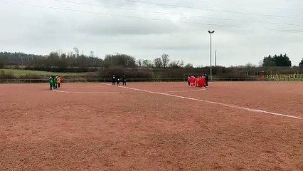 De Vandoeuvre, en passant par Veymerange, par Ennery ou sur les installations du club, nos équipes, leurs adversaires ou le corps arbitral ont respecté une minute de silence en mémoire de Jo.