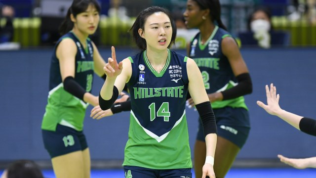 '선두 흥국생명 추격' 2위 현대건설, 페퍼 꺾고 3연승 / YTN