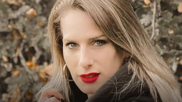 Voici - Camille Santoro (Familles nombreuses, la vie en XXL) se livre sur son week-end en amoureux avec son mari