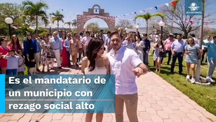 Con gran fiesta y hasta con avioneta, alcalde en Chiapas anuncia que su esposa espera un niño