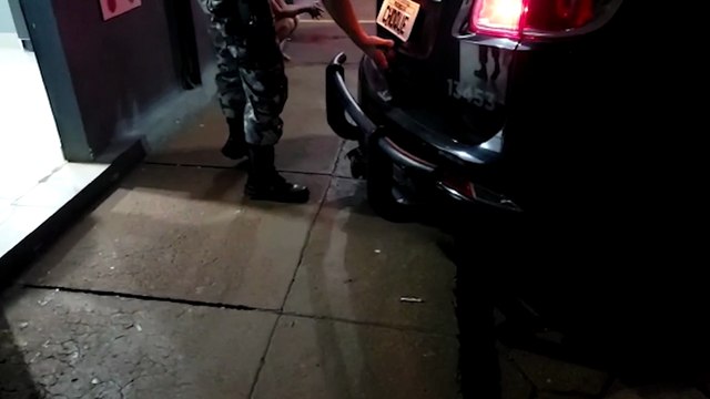 Pelotão de Choque prende duas pessoas em bar no Interlagos