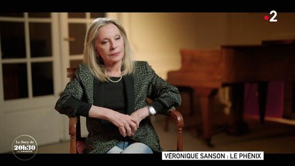 FEMME ACTUELLE - "Je suis allée un petit peu loin" : les confidences de Véronique Sanson sur son rapport à l’alcool