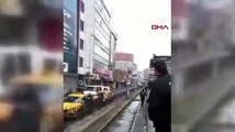 Tramvay yoluna giren şahıs ortalığı karıştırdı