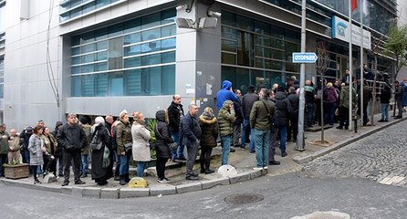 SGK önünde EYT izdihamı