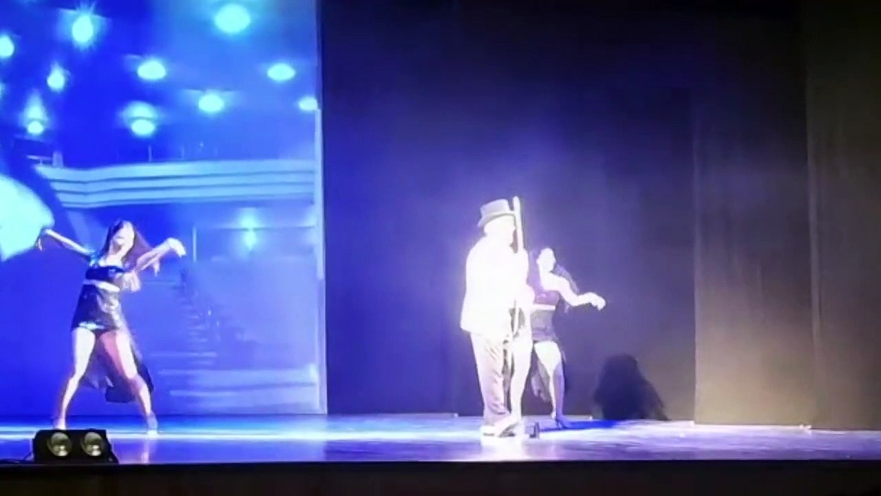 Il varietà di scena al teatro Impero di Marsala: applausi per Antonello Costa