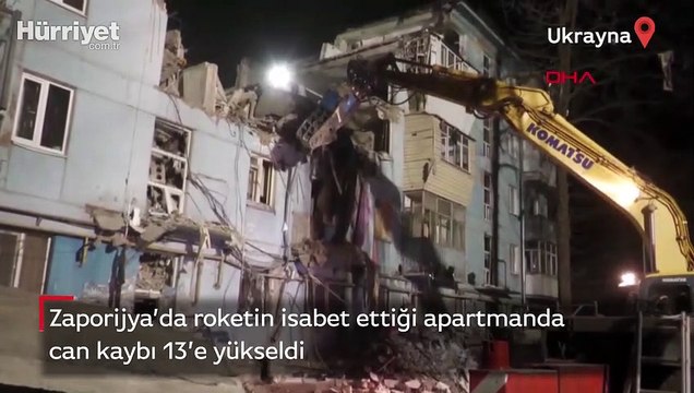 Zaporijya’da roketin isabet ettiği apartmanda can kaybı artıyor