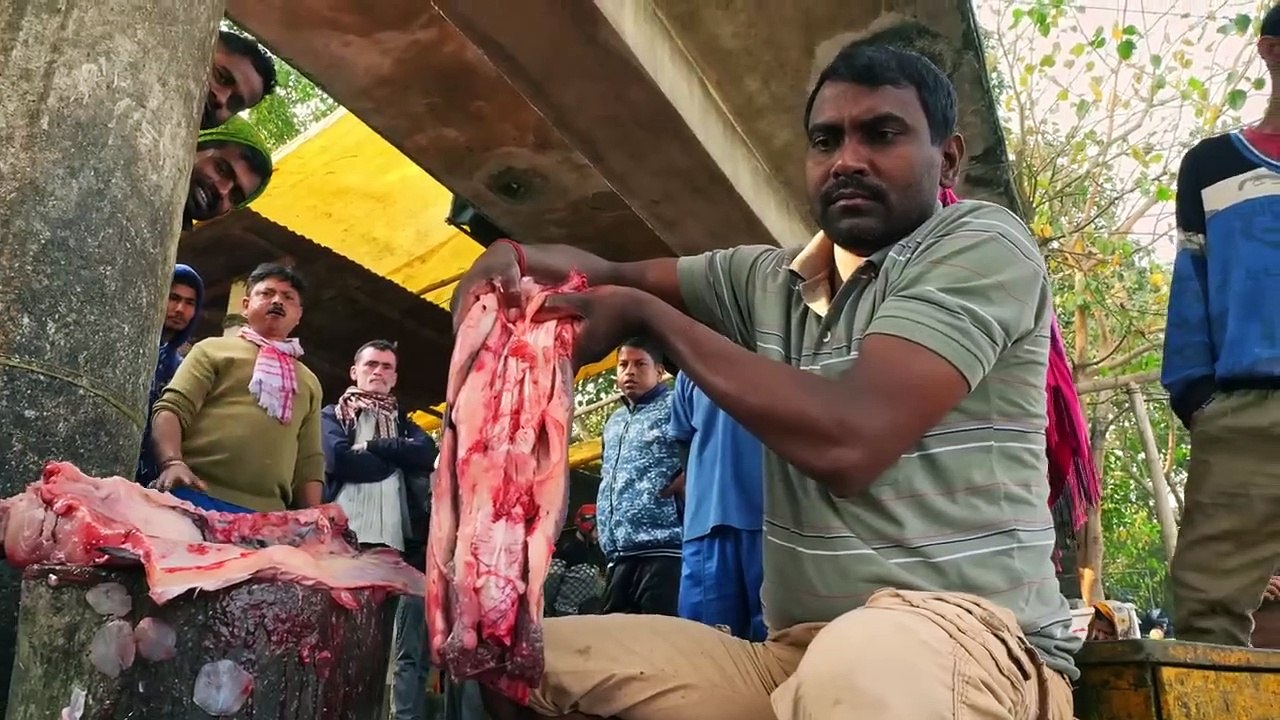 Indian Street Food in Guwahati!! Assamese Extreme Curries!!