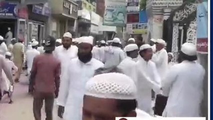 गैर मुस्लिम लड़की से शादी हराम, बरेलवी फ़रमान को देवबंदी उलेमा का समर्थन