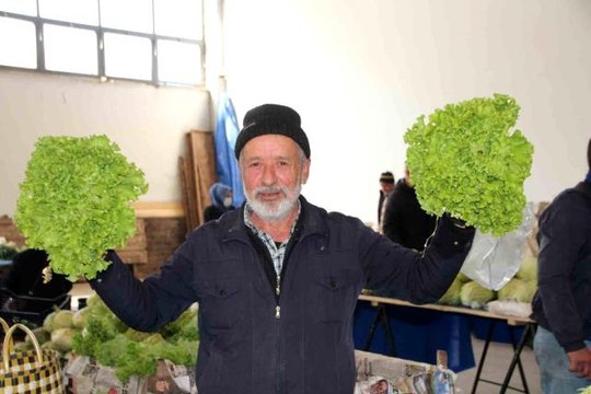 Yakacık Köyü Muhtarı Yıldırım: Üretici değil aracı para kazanıyor