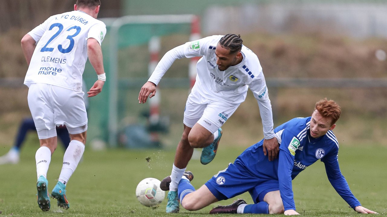 Schalke 04 II kontert Düren nach der Pause