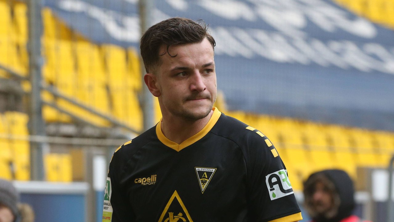 Aachen hält Wiedenbrücks Druck stand