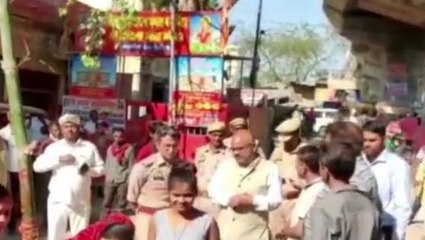 देवरिया: होलिका दहन के विभिन्न स्थानों का डीएम व एसपी ने किया निरीक्षण