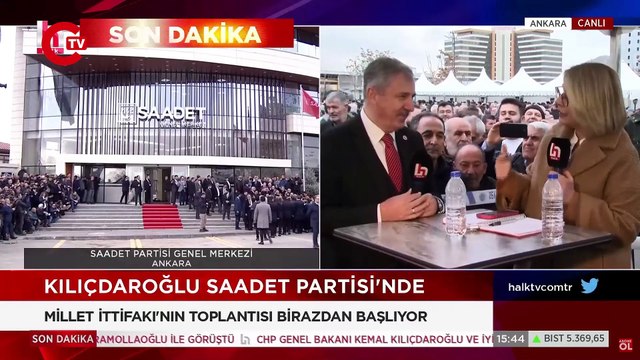 Gelecek Partisi Genel Başkan Yardımcısı Selçuk Özdağ canlı yayında gözyaşlarını tutamadı