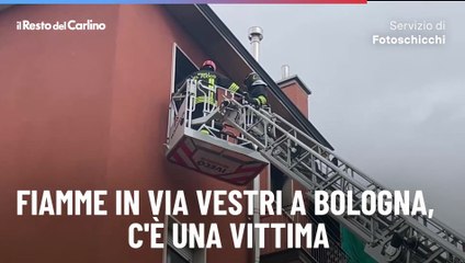 Fiamme in via Vestri a Bologna, c'è una vittima