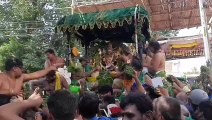 VIDEO: तिरुचेंदूर में अरुलमिगु सुब्रमनिया स्वामी मंदिर के रथ यात्रा में उमड़ा आस्था का सैलाब