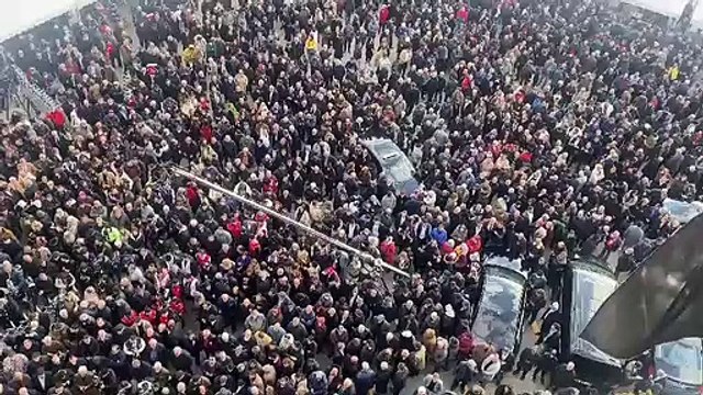 Saadet Partisi Genel Merkezi önünden Halkın umudu Kılıçdaroğlu sloganları yükseliyor!