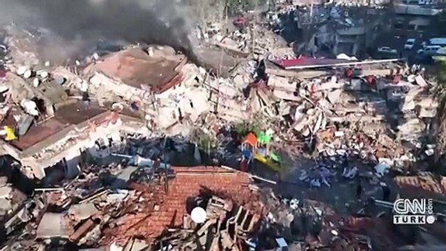 İstanbul'da riskli binalar yıkılıyor