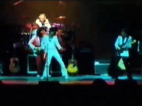 MOVE IT by Cliff Richard & The Shadows - live performance 1978 - stereo HQ sound