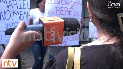 Madre denuncia a su esposo por violar a su hija de dos años