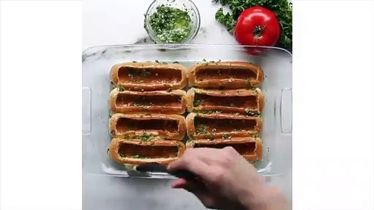 Chili_Cheese_Dog_Boats_recipe(360p)