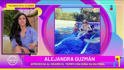 ¡Juangabrielazo! Ana Bárbara  se resbala en pleno escenario