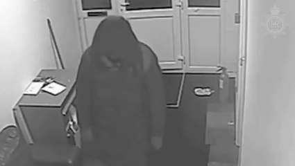 Murderer’s distinctive £1,300 designer coat helps police track him down