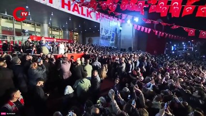 Millet adayını seçti: 13. cumhurbaşkanı adayı Kılıçdaroğlu CHP önünde konuşuyor