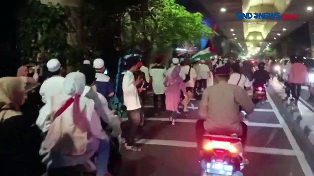 Malam Tahun Baru Islam 1444 H, Ratusan Warga Cipete Gelar Pawai Obor