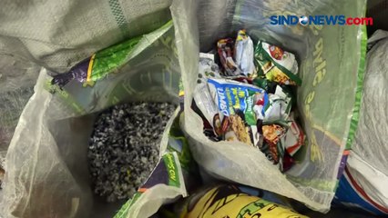 Jam Tangan Unik dari Limbah Plastik di Bandung Jabar