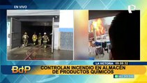 La Victoria: Bomberos intentan controlar incendio en almacén de productos químicos