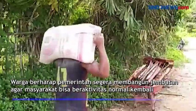 Akses Sempat Terputus, Warga Taliabu Bangun Jembatan Darurat