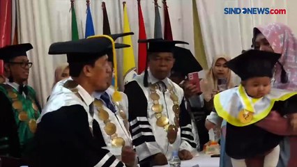 Bayi Wakili Ibu Kandung Wisuda Universitas Andi Djemma Palopo