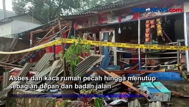 Dituduh Pelaku Penusukan, Rumah Warga di Nyalindung Sukabumi Dirusak Massa Bersenjata Tajam