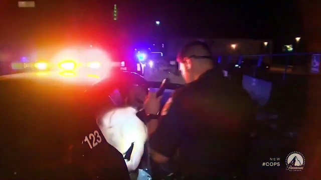 Cops - Se32 - Ep25 - Points for Neatness HD Watch