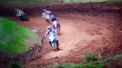 Vídeo mostra momento em que atleta morre em prova de Velocross