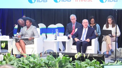 IDB PRAISES T&T