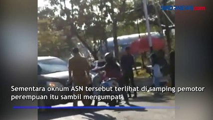 Video herunterladen: Viral! Aksi Arogan Oknum ASN di Sinjai Tendang Motor, Perempuan Terjungkal