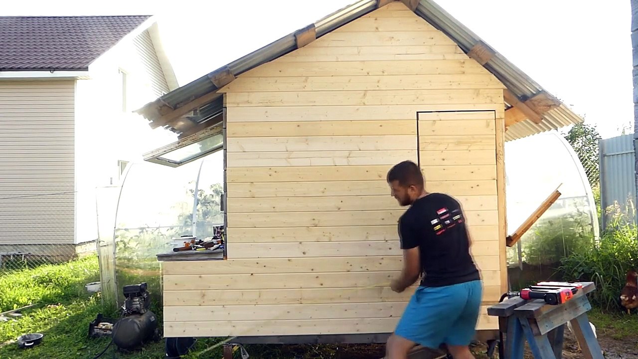 THE 11 CREATIVE INVENTIONS