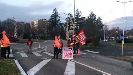 MACON : 1er barrage filtrant en ce jour de mobilisation contre la réforme des retraites