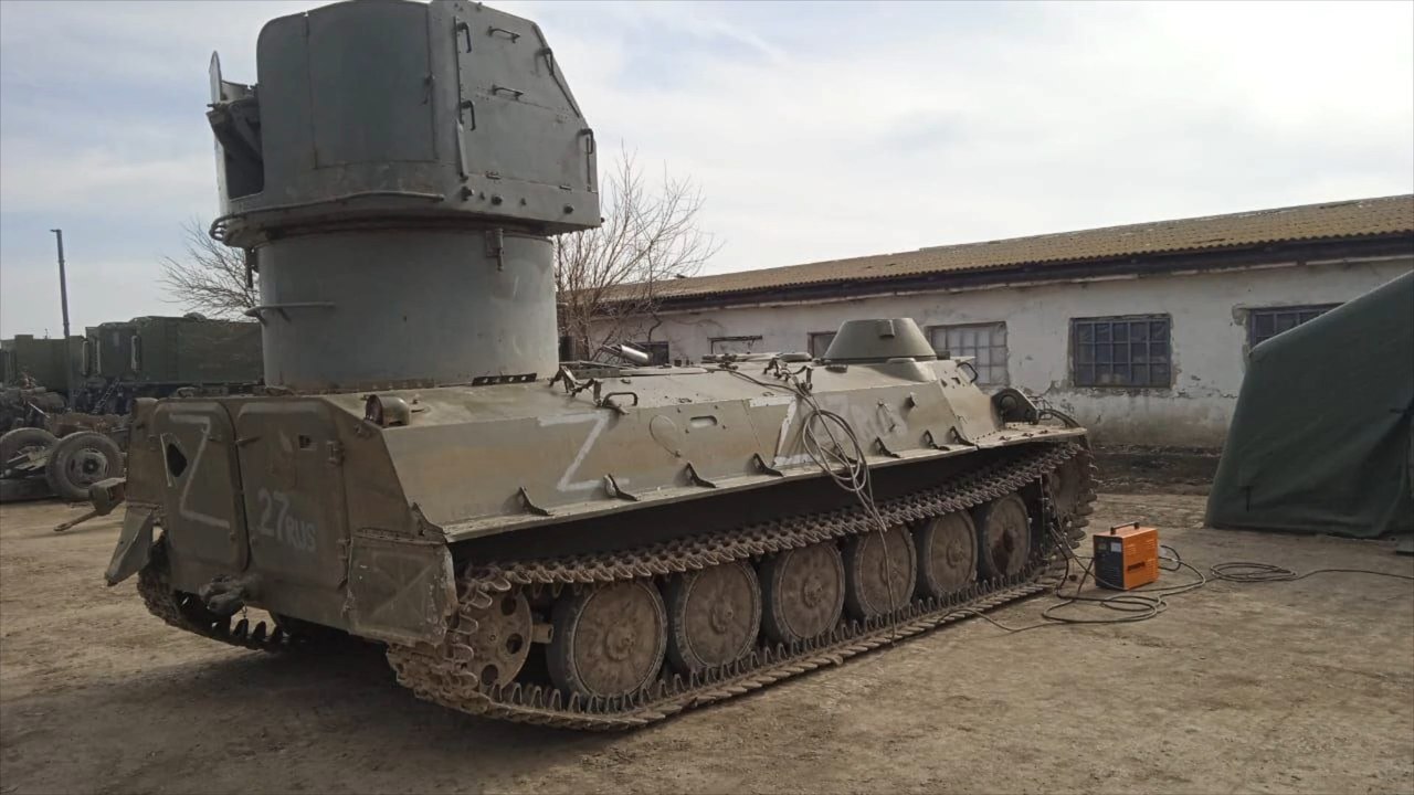Russen basteln "modernen" panzer aus uralten teilen