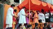 गोरखपुर शोभायात्रा में शामिल हुए CM योगी, उतारी भक्त प्रहलाद की आरती