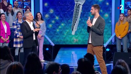 FEMME ACTUELLE - "N'oubliez pas les paroles" : le Maestro Louis révèle la réaction de sa petite-amie vis-à-vis de ses révisions